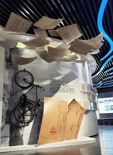 如何設(shè)計(jì)紅色展廳展館中讓歷史生動再現(xiàn)